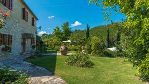 LA CASA DELLARTISTA 6, Emma Villas