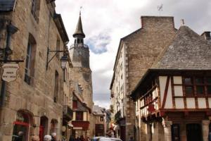 Appartements T2 situe au coeur du centre historique de Dinan : photos des chambres