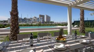 PORTOVERDE BEACH VILLA 12, Emma Villas