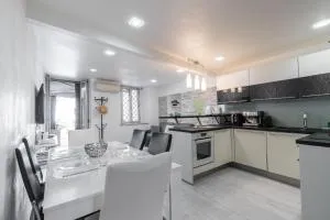 Amazing 3 Bdrs and Garden Place du Pin Parking ! - Nice