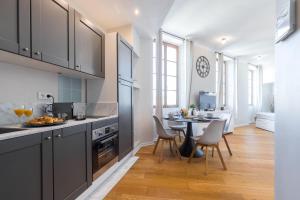 Gorgeous 1 Bdr with gardens view in the Old Town