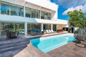 Villa Maya- Luxury Mansion