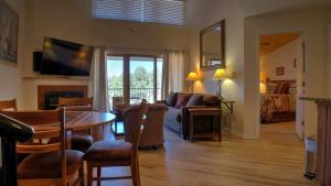 Two-Bedroom Apartment room in Mountain Spirit #203 condo