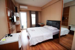 Easton Park Residence by Mustika