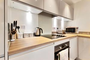 Sapphire Serviced Apartment