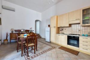 Villetta Roberta by BarbarHouse