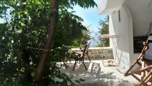 Zacharoula Rooms Ikaria Greece