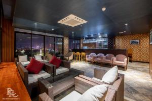 Red River View Hotel