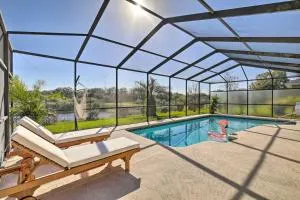 Bright and Sunny Riverview Oasis with Pool and Pond - Lithia
