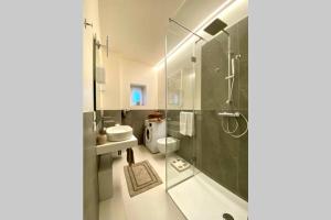 WINE AND HORSE - Next to Station and Free Parking