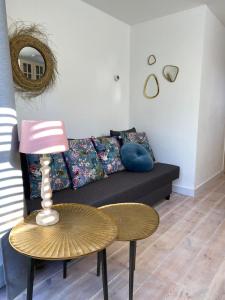 Studio Lief Bergen binnen, bij bos duin en dorp