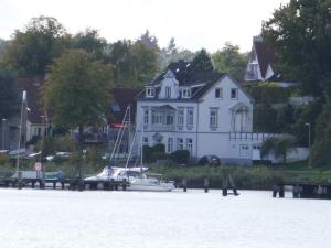 Wohnen am Seglerhafen mit Traveblick im Kontorhaus viele Extras