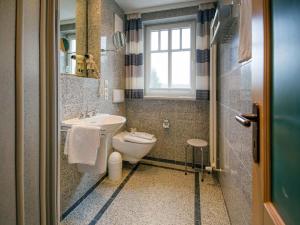 Dünenpark Binz - Komfortplus Ferienwohnung mit 2 Schlafzimmern und Balkon im Dachgeschoss 009