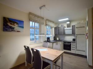 Dünenpark Binz - Komfortplus Ferienwohnung mit 1 Schlafzimmer und Balkon im Obergeschoss 214