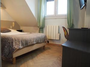 Hotels Logis Hotel Vannes Nord Le Clos Des Hortensias : photos des chambres