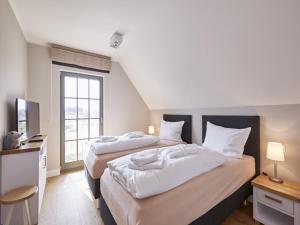 Reetland am Meer - Luxus Reetdachvilla mit 3 Schlafzimmern, Sauna und Kamin E23