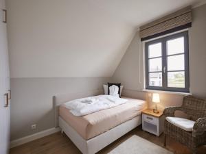 Reetland am Meer - Premium Reetdachvilla mit 3 Schlafzimmern, Sauna und Kamin E18