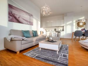 Strandvillen Binz - Ferienwohnung mit 2 Schlafzimmern, Terrasse und Balkon DR-434