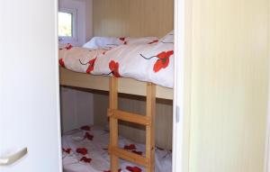 2 Bedroom Stunning Home In Tzummarum