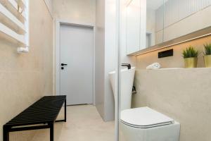 Gold Rentyear Apartments