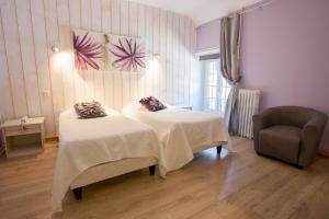 Hotels Le Vieux Moulin : Chambre Lits Jumeaux