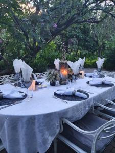 Meraki Country Manor