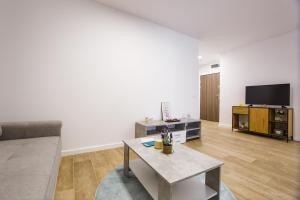 Lovely Home at West Residence