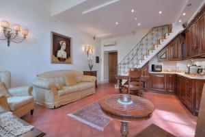Apartment - Split Level