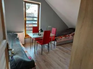 VMax-Auto Kwatery/Hostel Pokoje Tranzytowe - 希隆斯克地区希罗达