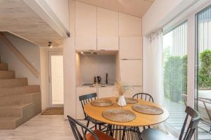 Stunning Seaside Haus 3