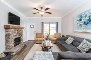 Gorgeous Cades Cove Condo with Community Pool - Tuckaleechee