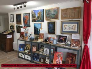 B&B / Chambres d'hotes Chambre d'hotes Dougnac Art Fantastique : photos des chambres