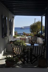 George's beach studios Aliki Paros Paros Greece