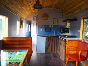 Maisons de vacances La gare de Millas (Gite le wagon) : photos des chambres