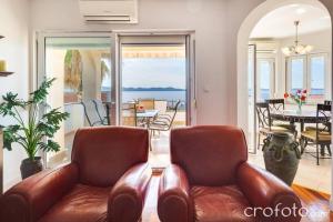 Luxury apartment with beautiful sea view