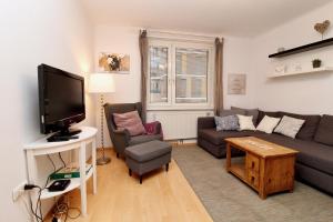 Gorgeous Hideout | City Center Apartment