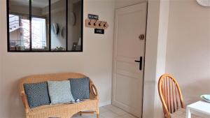 Appartements T2 G dans maison en centre ville avec jardin ideal couple curistes : photos des chambres