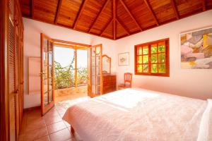 Villa Finca Tijarafe mit beheiztem, abdeckbarem Pool