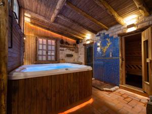 Villa Bonomo Charme Hotel