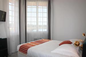 Hotels Hotel du Parc & Spa : Chambre Double – Vue sur Lac