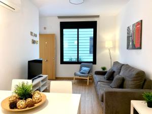 Homely Málaga Refino 1-I6 y bajo E5