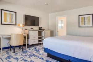 Queen Room room in Creekside Inn Downtown