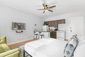 Well-Equipped Studio Apartment in Chicago - Belmont B7
