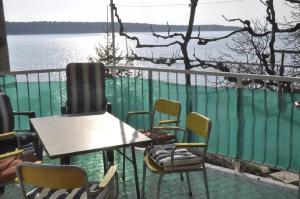 Apartment 3 room in Apartments Petar - 6m from the sea