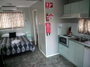 Bushchooks Travellers Village