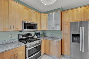 Oakley Square 3BR Charmer - Total Walkability home