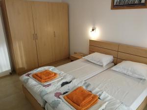 Cozy family villa 500m. from the beach