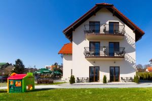 Pensjonat Riwiera z widokiem na Zalew Wiślany