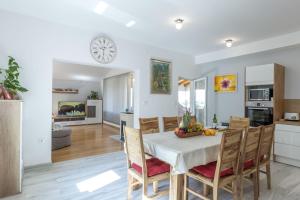 Beachfront Holiday House Kaliope