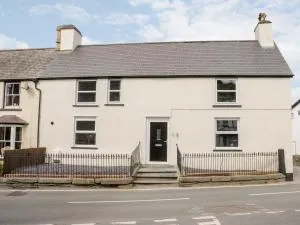 The Blue Lion - Carrog